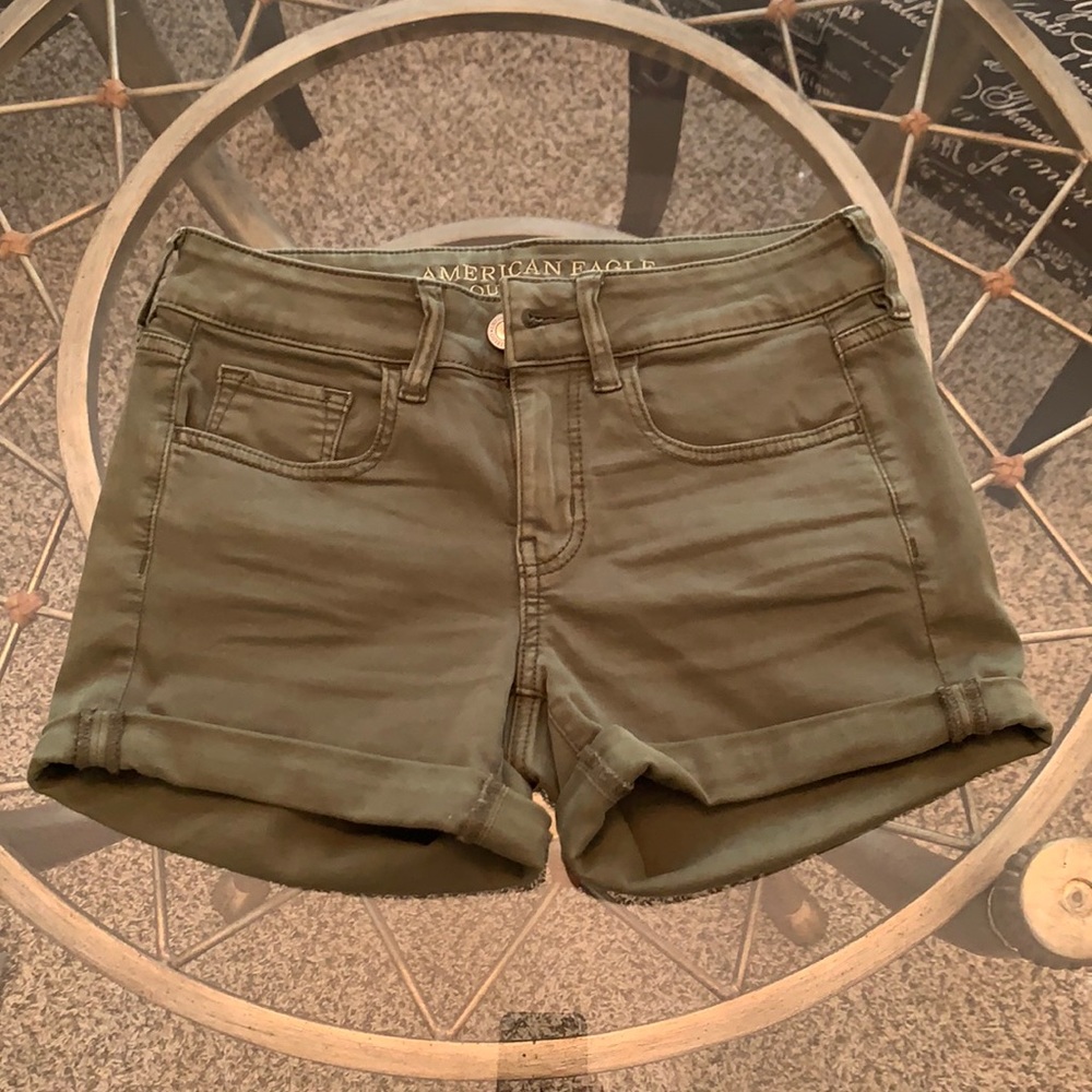 American eagle midrise shorts